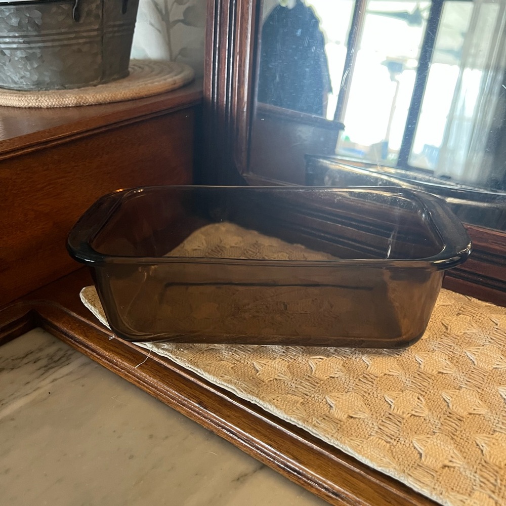 PYREX Classic Vintage All Uppercase Smoke Colored Glass Loaf Pan 10in by 5 in